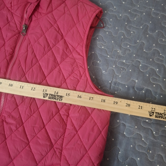 Pink Quilted Women's Vest size small - Picture 5 of 6